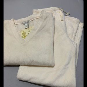 ⭐️NWT Cozy Plush Pajama / Lounge Set